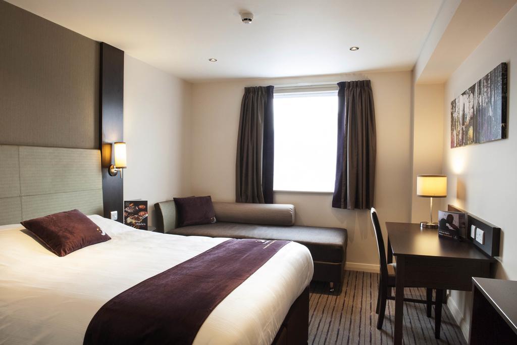 Premier Inn London Bexleyheath Buitenkant foto